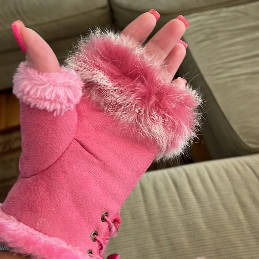 Pink Faux Fur Fingerless Lace Up Gloves